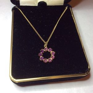 Wreath Style Necklace With Pink Jewels
